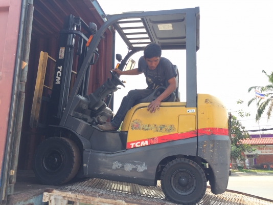 ขายรถโฟลคลิฟท์ รุ่นใหม่ TCMFD18T3, เครื่องยนต์ดีเซล , ออโต, เสายกสูง 3.0 เมตร , รถนำเข้าจากญี่ปุ่น 100\% ขายรถโฟลคลิฟท์ รุ่นใหม่ TCMFD18T3, เครื่องยนต์ดีเซล , ออโต, เสายกสูง 3.0 เมตร , รถนำเข้าจากญี่ปุ่น 100\%