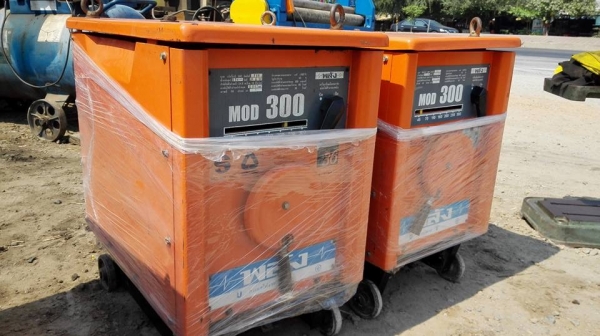 **** Sold **** พลัง MOD 300 รุ่นใหม่ปัจจุบัน ชนห้าง หน้าเทา 300 AMP. 220V. สภาพ 98\% เหมือนใหม่มาเทสก่อนได้!!