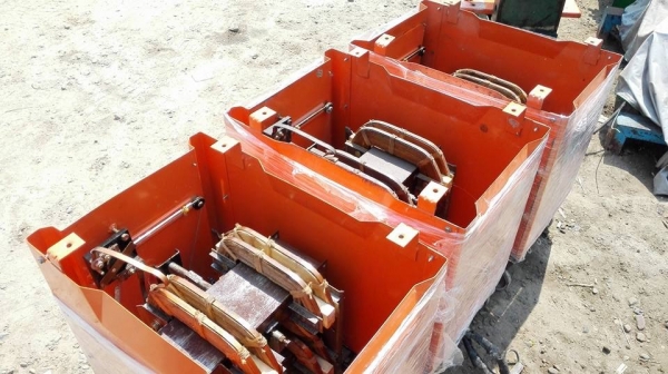 **** Sold **** พลัง MOD 300 รุ่นใหม่ปัจจุบัน ชนห้าง หน้าเทา 300 AMP. 220V. สภาพ 98\% เหมือนใหม่มาเทสก่อนได้!!