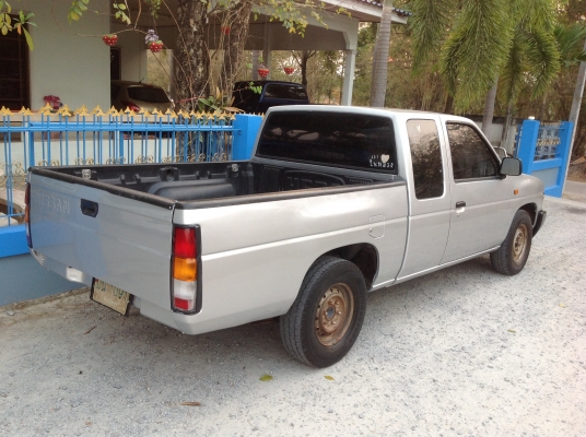 นิสสันบิ๊กเอ็มแค๊ป ปี 97 เครื่อง 2500  พวงมาลัยธรรมดา