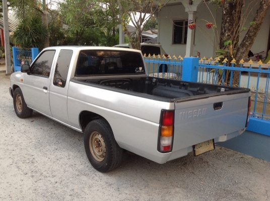 นิสสันบิ๊กเอ็มแค๊ป ปี 97 เครื่อง 2500  พวงมาลัยธรรมดา