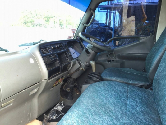 สี่ล้อ มิตซู 115โบว์อินเตอร์ สภาพดีสวยบางเดิม ยกหัวได้ แอร์เย็นๆ พร้อมใช้งาน เล่มทะเบียนป้ายใหญ่ พร้อมโอน