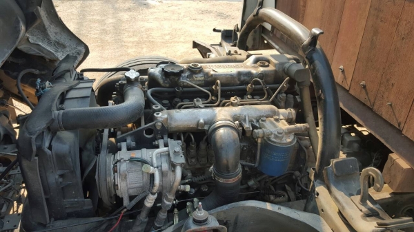 สี่ล้อ มิตซู 115โบว์อินเตอร์ สภาพดีสวยบางเดิม ยกหัวได้ แอร์เย็นๆ พร้อมใช้งาน เล่มทะเบียนป้ายใหญ่ พร้อมโอน