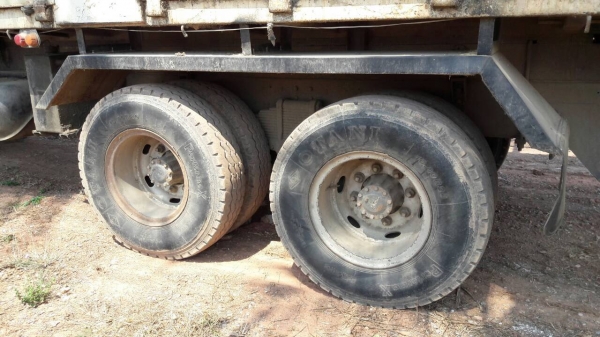 ขาย 10 ล้อดั้มคอกสูง HINO FM3H มีระบบลากพ่วง เครื่องเดิม HO7D 195 แรงม้า เกียร์เดิม สโลว์เดิม ทะเบียนพร้อมโอนครับ