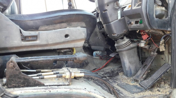 ขาย 10 ล้อดั้มคอกสูง HINO FM3H มีระบบลากพ่วง เครื่องเดิม HO7D 195 แรงม้า เกียร์เดิม สโลว์เดิม ทะเบียนพร้อมโอนครับ