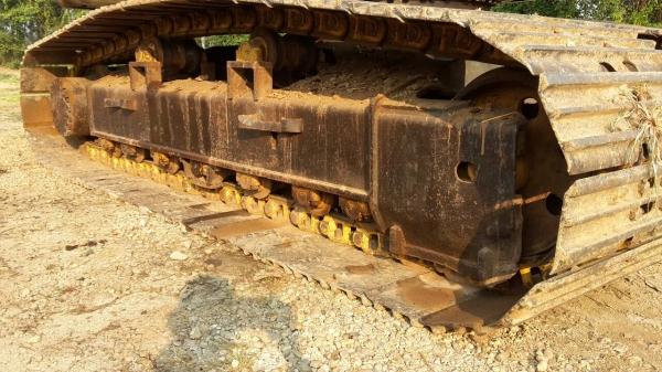 ขายรถแบคโฮ KOMATSU PC200-6 เอกสารเล่มทะเบียน ระบบไฟเต็ม ซีเรียล 96411 ราคา 1050000