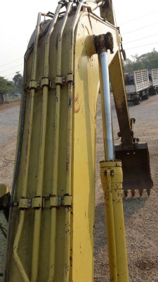 ขายรถแบคโฮ KOMATSU PC200-6 เอกสารเล่มทะเบียน ระบบไฟเต็ม ซีเรียล 96411 ราคา 1050000