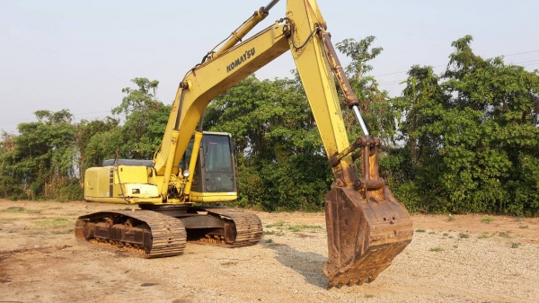 ขายรถแบคโฮ KOMATSU PC200-6 เอกสารเล่มทะเบียน ระบบไฟเต็ม ซีเรียล 96411 ราคา 1050000