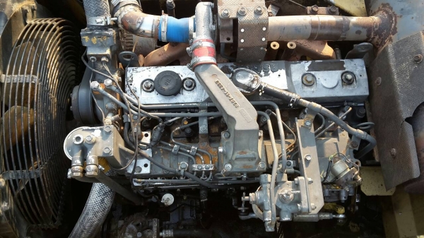 ขายรถแบคโฮ KOMATSU PC200-6 เอกสารเล่มทะเบียน ระบบไฟเต็ม ซีเรียล 96411 ราคา 1050000