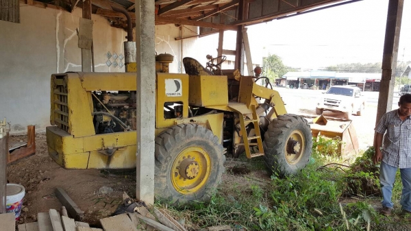 ขาย รถตัก KOMATSU JH63 เอวอ่อน เครื่องดี รถพร้อมใช้ ราคาต่อรองได้ครับ ขาย รถตัก KOMATSU JH63 เอวอ่อน เครื่องดี รถพร้อมใช้ ราคาต่อรองได้ครับ