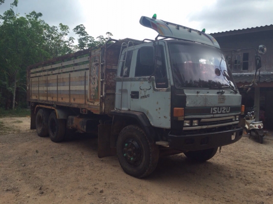 ขายรถ10ล้อดั้มพ์ ISUZU FVZ12MY วางเครื่อง 6HK1 230แรงม้า สนใจโทร 081-970-1072