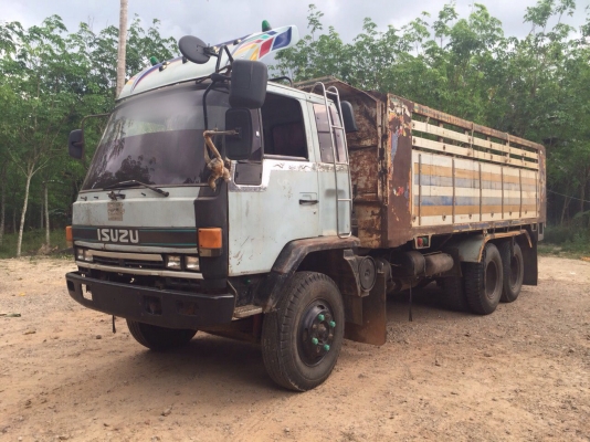 ขายรถ10ล้อดั้มพ์ ISUZU FVZ12MY วางเครื่อง 6HK1 230แรงม้า สนใจโทร 081-970-1072