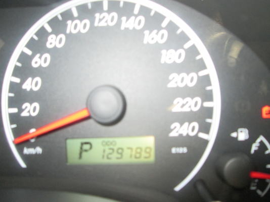 TOYOTA ALTIS 1.6 E CNG (ปี2011)