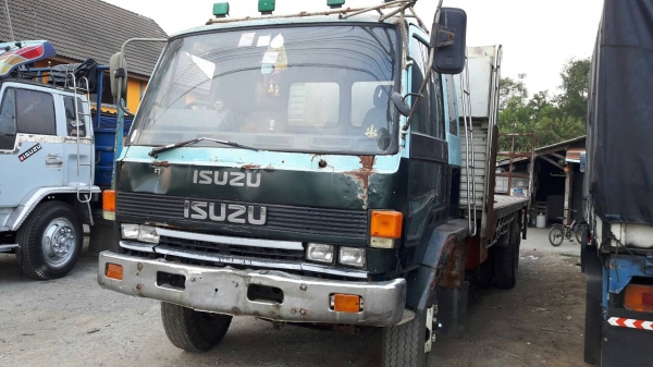 ขาย FRR 175แรง รถประกอบ ยาว6.60 กะบะเลส ด่วนๆ