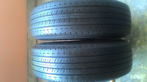 ยาง205/70/15 บริสโตน R611 มี1คู่ 1500บาท