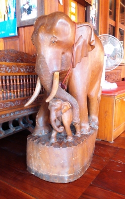 ช้างไม้สัก (ท่อนเดียว) หนึ่งคู่