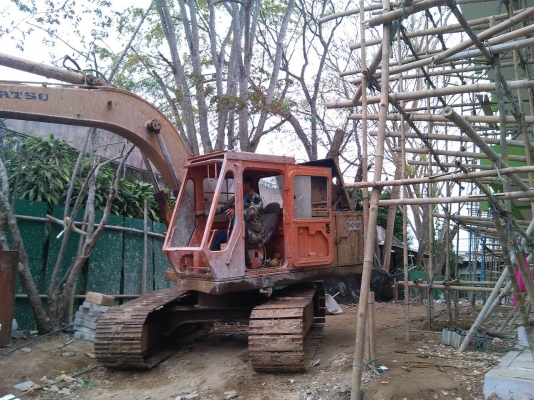 ขาย Komatsu PC120-2 สภาพเยี่ยมใช้งานปกติทุกอย่าง พร้อมใช้งาน