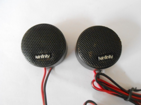 เสียงแหลม อินฟินิตี้ 500 บาท