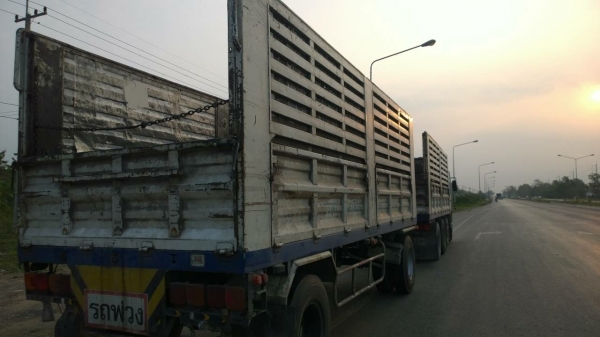 ขายรถพ่วง 20 ล้อ แม่-ลูก กระบะเหล็กคอกเกษตรไม่ดั้ม HINO 260 ปี.47 รถใช้งานอยู่ ราคา 1550000 สนใจนัดดูรถล่วงหน้า ขายรถพ่วง 20 ล้อ แม่-ลูก กระบะเหล็กคอกเกษตรไม่ดั้ม HINO 260 ปี.47 รถใช้งานอยู่ ราคา 1550000 สนใจนัดดูรถล่วงหน้า