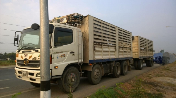ขายรถพ่วง 20 ล้อ แม่-ลูก กระบะเหล็กคอกเกษตรไม่ดั้ม HINO 260 ปี.47 รถใช้งานอยู่ ราคา 1550000 สนใจนัดดูรถล่วงหน้า