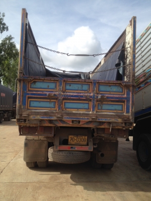 ขายรถมือสอง HINO320 รถเดี่ยว กระบะเหล็กดัมพ์ สนใจติดต่อสอบถามที่ 081-9832626 (เฮียโชค)