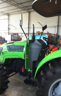 จำหน่ายรถแทรกเตอร์นำเข้าผ่อนได้