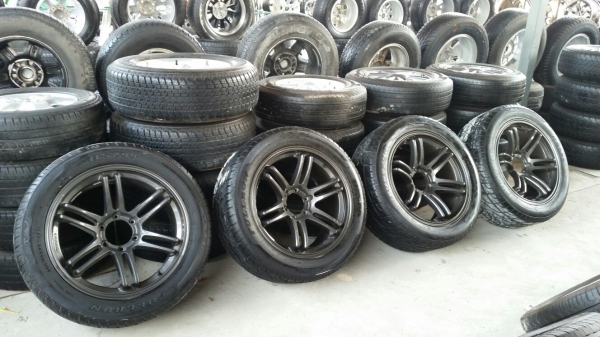 แม็กพร้อมยางขอบ20