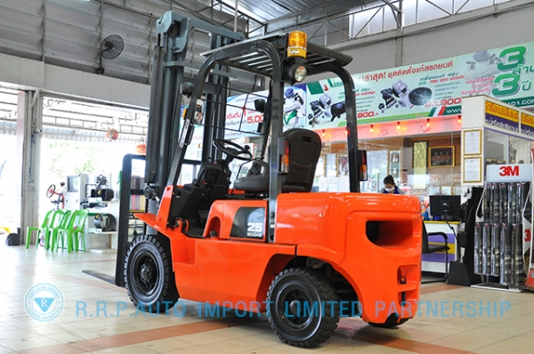 ขายรถโฟล์คลิฟท์มือสอง NISSAN รุ่น PJ02-301475 ราคา 285,000 บาทนำเข้าจากประเทศญี่ปุ่น 100\% ไม่เคยใช้งานในประเทศไทย