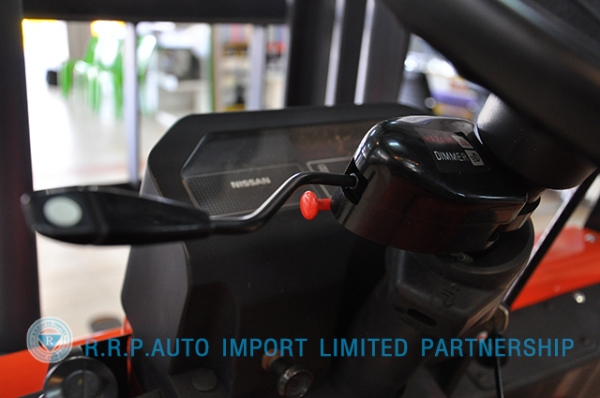 ขายรถโฟล์คลิฟท์มือสอง NISSAN รุ่น PJ02-301475 ราคา 285,000 บาทนำเข้าจากประเทศญี่ปุ่น 100\% ไม่เคยใช้งานในประเทศไทย