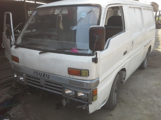 ขายรถตู้4ล้อISUZU  พร้อมทะเบียน
