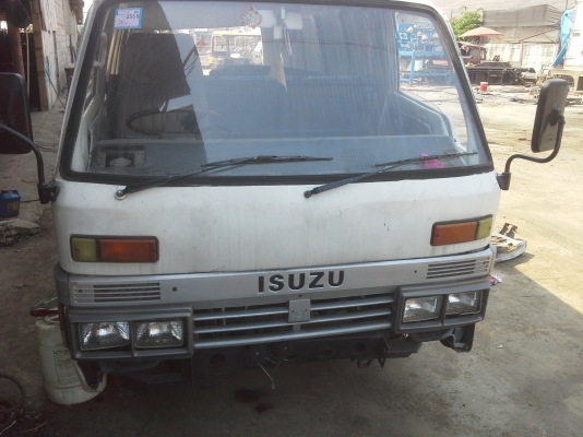 ขายรถตู้4ล้อISUZU  พร้อมทะเบียน