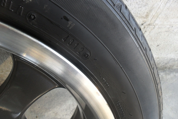 ล้อแม็ก17นิ้ว6รู พร้อมยาง สวยๆ 4 ล้อ ราคา 8900 บาท ล้อแม็ก17นิ้ว6รู พร้อมยาง สวยๆ 4 ล้อ ราคา 8900 บาท