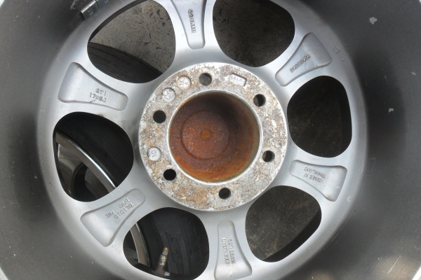 ล้อแม็ก17นิ้ว6รู พร้อมยาง สวยๆ 4 ล้อ ราคา 8900 บาท ล้อแม็ก17นิ้ว6รู พร้อมยาง สวยๆ 4 ล้อ ราคา 8900 บาท