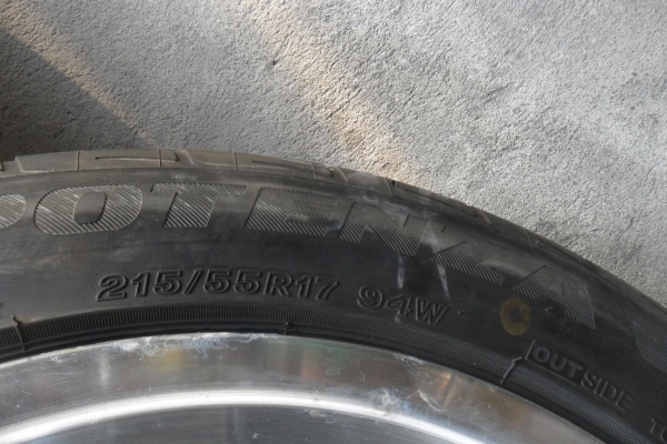 ล้อแม็ก17นิ้ว6รู พร้อมยาง สวยๆ 4 ล้อ ราคา 8900 บาท ล้อแม็ก17นิ้ว6รู พร้อมยาง สวยๆ 4 ล้อ ราคา 8900 บาท