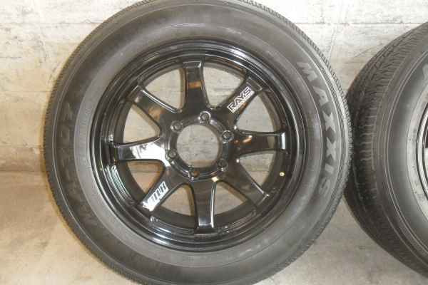 ล้อแม็ก17นิ้ว6รู พร้อมยาง สวยๆ 4 ล้อ ราคา 10700 บาท ล้อแม็ก17นิ้ว6รู พร้อมยาง สวยๆ 4 ล้อ ราคา 10700 บาท