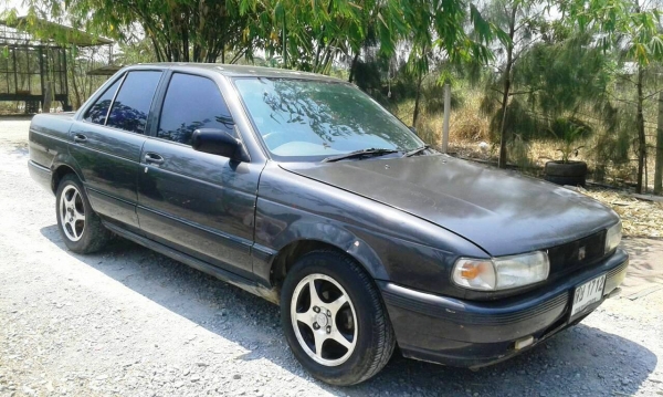 Nisan Sentra B13 เกียร์ธรรมดา เครื่องดี ช่วงล่างแน่น พร้อมใช้ แก๊ซแล้ว สีพอได้ มีผุนิดหน่อย Nisan Sentra B13 เกียร์ธรรมดา เครื่องดี ช่วงล่างแน่น พร้อมใช้ แก๊ซแล้ว สีพอได้ มีผุนิดหน่อย