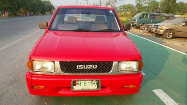 ขายอีซูซุ TFR ปี90 สภาพดี เครื่องเดิมๆ สีเต็ม แอร์เย็น คัทซีสวยไม่ผุ ภาษีไม่ขาด ราคา 125000 สนใจโทร 0866668500 - 0805669540