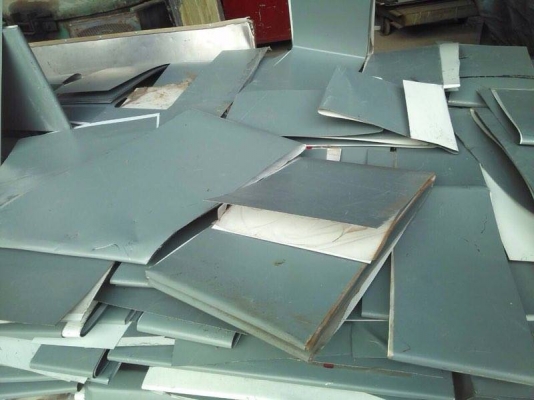 ขายเหล็กบางครับ 0.5 มิล มี2 ตัน ขายเหล็กบางครับ 0.5 มิล มี2 ตัน