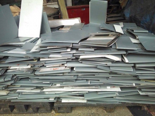 ขายเหล็กบางครับ 0.5 มิล มี2 ตัน