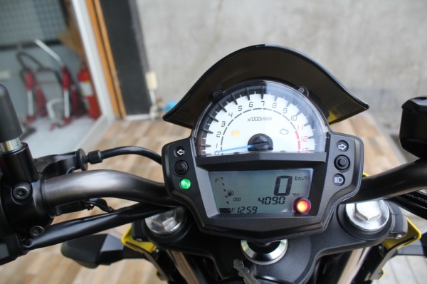 ขายER6n สีหลือง-ดำ Special Edition Model year2015(ABS)