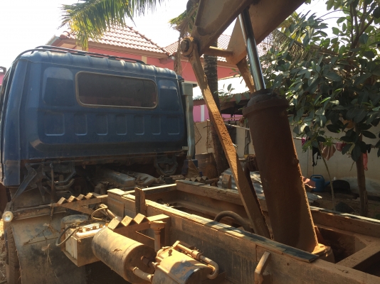 ISUZU. NPR 59LU. ดั้มเครื่อง6BB1หลังเอฟ ISUZU. NPR 59LU. ดั้มเครื่อง6BB1หลังเอฟ