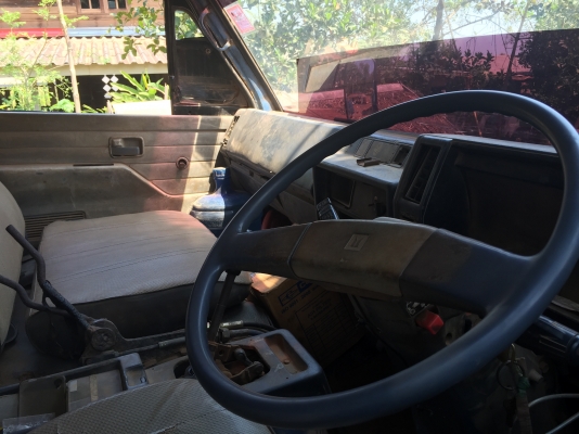 ISUZU. NPR 59LU. ดั้มเครื่อง6BB1หลังเอฟ ISUZU. NPR 59LU. ดั้มเครื่อง6BB1หลังเอฟ