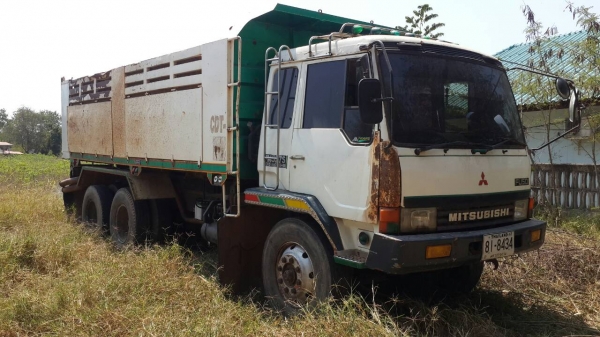 ขายด่วนFUSO FN527MTF สองเพลาดั้มราคาเบาๆจัดแนนนท์ได้โทร0856842587