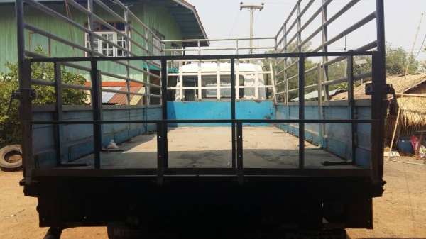 รถหกล้อ มิตซู  วางเครื่อง 6 BF 185 แรง พวงมาลัย แอร์เย็น เครื่องดี คันซีสวย ภาษีไม่ขาด