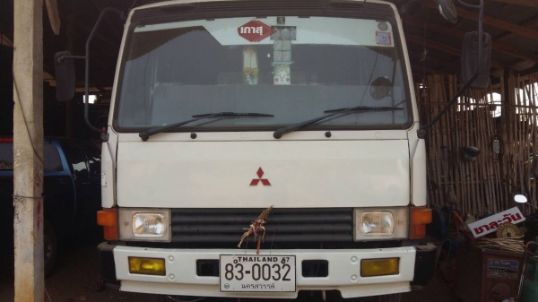 รถหกล้อ มิตซู  วางเครื่อง 6 BF 185 แรง พวงมาลัย แอร์เย็น เครื่องดี คันซีสวย ภาษีไม่ขาด