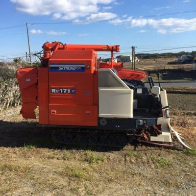 รถเกี่ยวข้าวKUBOTA  R1-171 สภาพพร้อมใช้  สวยเดิมๆแท้ญี่ปุ่น