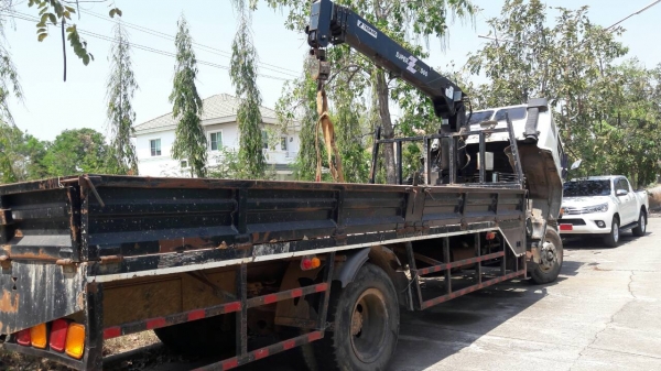 หกล้อ อีซูซุ ร็อค165แอร์ พ.เวอร์ ทิฟฟี ติดเครน 5ตัน ท้องวี 4ปอก3ชัก กะบะยาว7.20ม สภาพดีเดิมพร้อมใช้ ทะเบียนพร้อมโอน หกล้อ อีซูซุ ร็อค165แอร์ พ.เวอร์ ทิฟฟี ติดเครน 5ตัน ท้องวี 4ปอก3ชัก กะบะยาว7.20ม สภาพดีเดิมพร้อมใช้ ทะเบียนพร้อมโอน