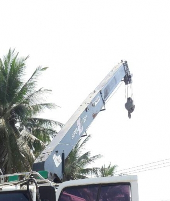 หกล้อ อีซูซุ ร็อค165แอร์ พ.เวอร์ ทิฟฟี ติดเครน 5ตัน ท้องวี 4ปอก3ชัก กะบะยาว7.20ม สภาพดีเดิมพร้อมใช้ ทะเบียนพร้อมโอน หกล้อ อีซูซุ ร็อค165แอร์ พ.เวอร์ ทิฟฟี ติดเครน 5ตัน ท้องวี 4ปอก3ชัก กะบะยาว7.20ม สภาพดีเดิมพร้อมใช้ ทะเบียนพร้อมโอน