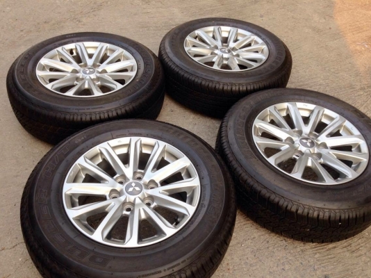 แม็กป้ายแดง มิตซู พร้อมยาง 245-65-17 แม็กป้ายแดง มิตซู พร้อมยาง 245-65-17