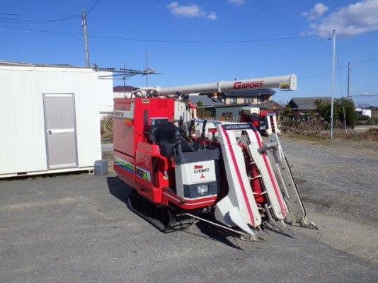 รถเกี่ยวข้าว MITSUBISHI  MC17 เก่านอกสภาพสวย